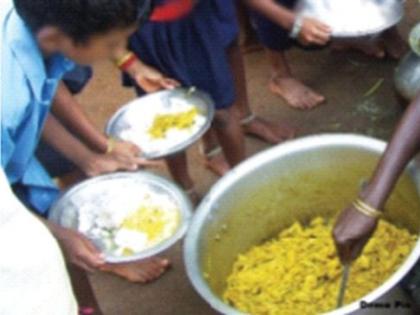 Satisfaction as you get pulses and pulses along with rice in your nutritious diet | पोषण आहारात तांदूळसोबत कडधान्य व डाळही मिळत असल्याने समाधान