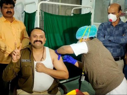 Commencement of rural police vaccination | ग्रामीण पोलिसांच्या लसीकरणास प्रारंभ