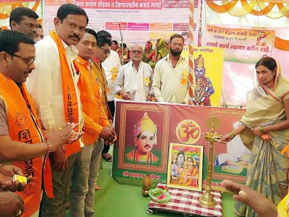 Parbhani: Pragati Gadgekar Maharaj from the science-fiction literature | परभणी : विज्ञानाने केली शास्त्राच्या साहित्यातून प्रगती - गडगेकर महाराज