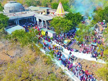 For the first time in the history of Bahiram Yatra | बहिरम यात्रेच्या इतिहासात पहिल्यांदाच रिंगण