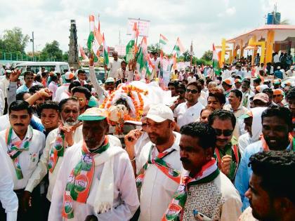 Congress's strength demonstration in Raju | राजुºयात काँग्रेसचे शक्तीप्रदर्शन