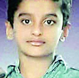 Due to the negligence of the truck driver, the death of the 'schoolgirl' | ट्रक चालकाच्या निष्काळजीपणामुळे ‘त्या’ शाळकरी मुलाचा मृत्यू