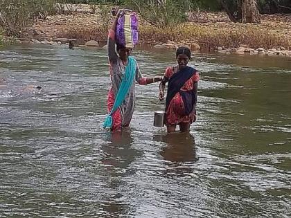 This is called courage! A 9-month pregnant woman walked a distance of 23 km to the hospital | याला म्हणतात हिंमत! ९ महिन्यांची गरोदर महिला २३ कि.मी.चे अंतर चालून आली दवाखान्यात