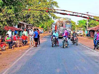 Vehicle inspection at Botexa | बोटेकसा येथे वाहनांची तपासणी Vehicle inspection at Botexa | बोटेकसा येथे वाहनांची तपासणी