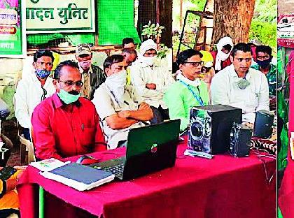 मुख्यमंत्र्यांचा जिल्ह्यातील शेतकऱ्यांशी संवाद