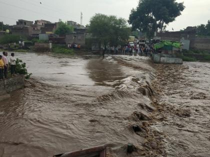 Returning monsoon strikes | परतीच्या पावसाचा जालनेकरांना तडाखा