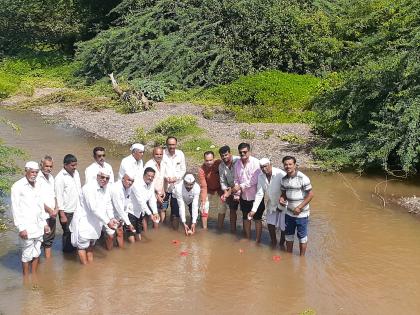 Bali Raja performed water worship of elephant river | बळीराजांनी केले हत्ती नदीचे विधिवत जलपूजन