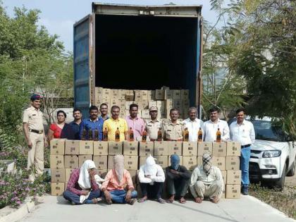 One and a half million bottles of Malegaon seized | मालेगावी दीड कोटींचा मद्यसाठा जप्त