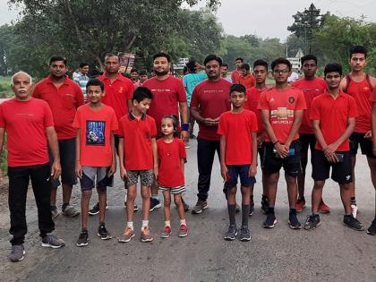 Participation of 53 runners from Mhaswad area | म्हसावद परिसरातून ५३ धावपटूंचा सहभाग Participation of 53 runners from Mhaswad area | म्हसावद परिसरातून ५३ धावपटूंचा सहभाग