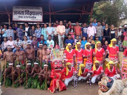 Various enterprises in tribal areas from Chanakya Mandal family | चाणक्य मंडळ परिवाराकडून आदिवासी भागात विविध उपक्रम