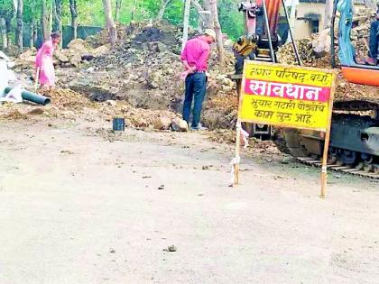 Child labor underground gutter work | भूमिगत गटार वाहिनीच्या कामाला बालकामगार