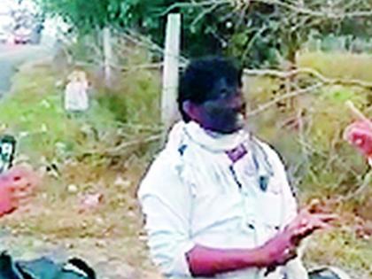 Expensive to speak against BJP; The farmer's mouth is black | भाजपविरोधात बोलणे पडले महागात; शेतकऱ्याच्या तोंडाला फासले काळे Expensive to speak against BJP; The farmer's mouth is black | भाजपविरोधात बोलणे पडले महागात; शेतकऱ्याच्या तोंडाला फासले काळे