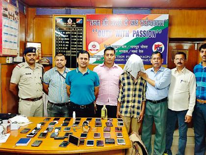 38.7 million mobile phones were seized | ४.७३ लाखाचे ३८ मोबाईल पकडले