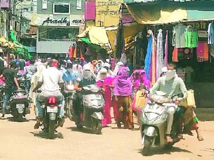 Crowds thronged the Tumsar market | तुमसर बाजारपेठेत उसळली गर्दी