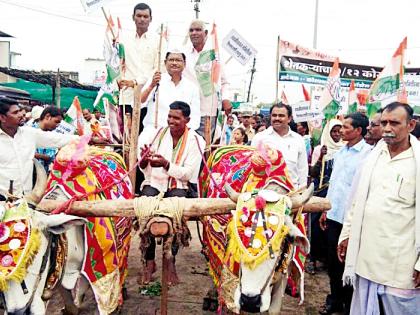 The front of farmers' front was shocked | शेतकºयांचा मोर्चा धडकला