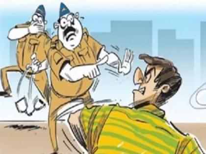 Thieves attack policemen in Nashik | नाशकात चोरट्यांचा पोलिसांवर दगडफेक करून हल्ला