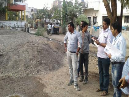 When the stolen sand is returned from the night in Jalgaon .... | जळगावात चोरीस गेलेली वाळू रात्रीतून परत येते तेव्हा....