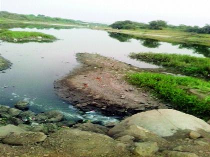 Darya River water hazardous for health | सांडपाण्यामुळे दारणा नदीचे पाणी आरोग्यासाठी घातक