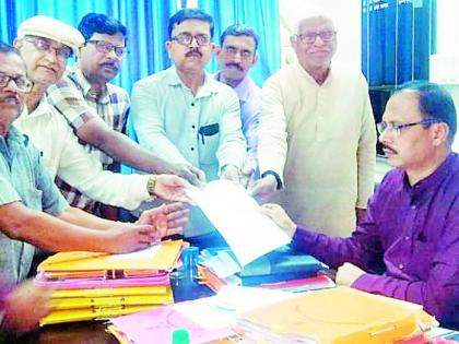 So it will not cooperate in the census process | तर जनगणना प्रक्रियेत सहकार्य करणार नाही So it will not cooperate in the census process | तर जनगणना प्रक्रियेत सहकार्य करणार नाही