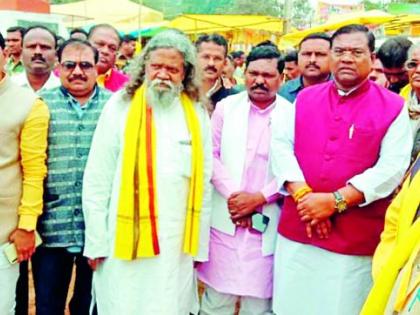 Jai Seva-Jai Jai Seva's alarm shook Kachargarh | जय सेवा-जय जय सेवाच्या गजराने कचारगड दुमदुमले Jai Seva-Jai Jai Seva's alarm shook Kachargarh | जय सेवा-जय जय सेवाच्या गजराने कचारगड दुमदुमले