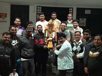 Kalvan Hospital won the title | कळवण रुग्णालयाने पटकावले विजेतेपद