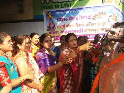 Women's Day 2018 Kolhapur- Sangli 'Ladies Special' ST started! | Women's Day 2018 कोल्हापूर- सांगली ‘लेडीज स्पेशल’ एस.टी सुरु!