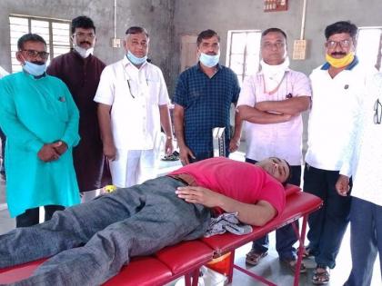 Blood donation camp by Electric Technical Workers Union | वीज तांत्रिक कामगार युनियनतर्फे रक्तदान शिबिर Blood donation camp by Electric Technical Workers Union | वीज तांत्रिक कामगार युनियनतर्फे रक्तदान शिबिर