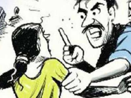 The woman was beaten as she stumbled upon her mother-in-law | सासूकडे चुगली केली म्हणून महिलेस मारहाण