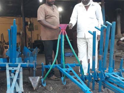 Accelerate preparations for kharif season Purchase of farm implements including B-seeds | खरीप हंगामाच्या तयारीला वेग बि-बियाण्यांसह शेती औजारांची खरेदी Accelerate preparations for kharif season Purchase of farm implements including B-seeds | खरीप हंगामाच्या तयारीला वेग बि-बियाण्यांसह शेती औजारांची खरेदी