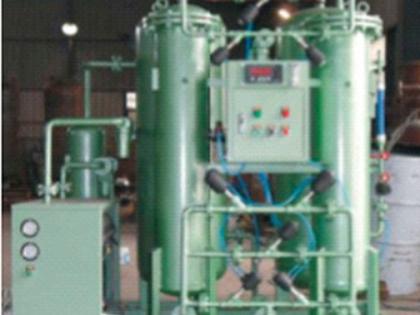 100 cylinders of oxygen per day | दररोज १०० सिलिंडर ऑक्सीजन निर्मिती