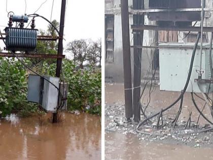 Due to rain water coming into the fuselage | पावसाचे पाणी फ्यूजपेटय़ांमध्ये शिरण्याची भीती