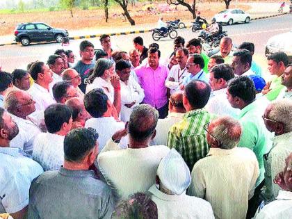 Meeting with Municipal Officials: Demand for reclamation of land in Sadhugram area of ​​Tapovan | मनपा अधिकाºयांशी चर्चा : तपोवनातील साधुग्राम जागेची पाहणी जागेचा मोबदला देण्याची मागणी