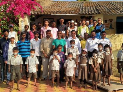 The burden of Murambi school in Trimbakeshwar falls on a single teacher | त्र्यंबकेश्वरमधील मुरंबी शाळेचा भार एकाच शिक्षकावर