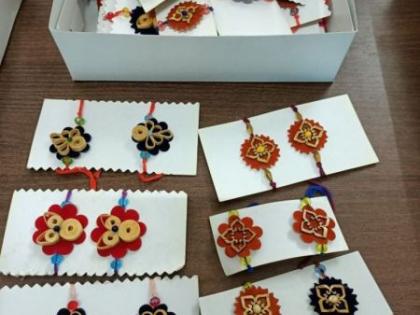 Rakhis of tribal sisters reached across the seas | आदिवासी भगिनींच्या राख्या पोहोचल्या सातासमुद्रापार