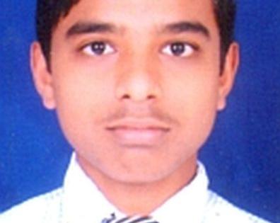 Farmer son of Yavatmal district shines in exam | यवतमाळ जिल्ह्यातील शेतकरी पुत्राची भरारी