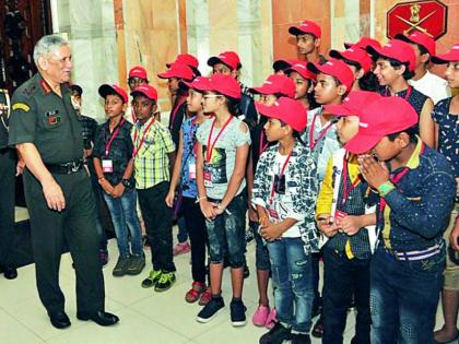 Students were inspired by CDS Rawat's discipline; The visit was arranged by Lokmat | सीडीएस रावतांच्या शिस्तपाठाने विद्यार्थ्यांना मिळाली होती प्रेरणा; ‘लोकमत’ने घडवून आणली होती भेट