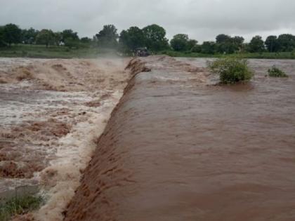 Extreme rainfall in Dharani taluka in Amravati district, flooding four rivers | अमरावती जिल्ह्यातील धारणी तालुक्यात अतिवृष्टी, चार नद्यांना पूर