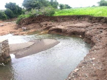 Heavy rains damaged houses, crops | दमदार पावसाने घरे, पिकांचे नुकसान