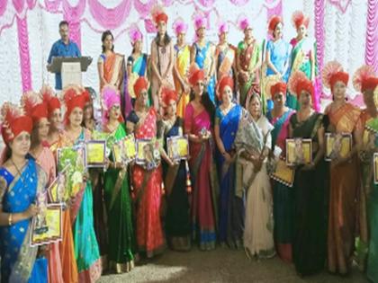 Welcome to the birth of a woman, respect for teachers | स्त्री जन्माचे स्वागत, शिक्षिकांचा केला सत्कार Welcome to the birth of a woman, respect for teachers | स्त्री जन्माचे स्वागत, शिक्षिकांचा केला सत्कार