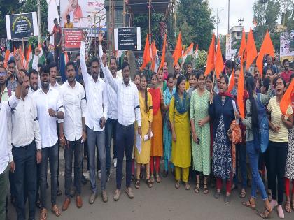 Give scholarships to Sarathi research students like Barti, students protest in Kolhapur | सारथीच्या संशोधक विद्यार्थ्यांना बार्टीप्रमाणे शिष्यवृत्ती द्या, कोल्हापुरात विद्यार्थ्यांचे आंदोलन