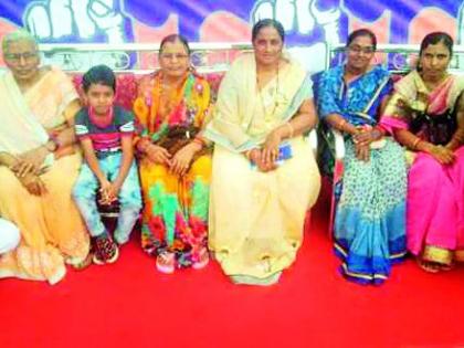 Honor widows of former soldiers | माजी सैनिकांच्या विधवा पत्नींचा सन्मान