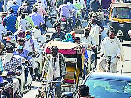 Free communication of 'Positive', Corona report after six days | ‘पाॅझिटिव्ह’चा मुक्त संचार, सहा दिवसांनी मिळतो कोरोना अहवाल Free communication of 'Positive', Corona report after six days | ‘पाॅझिटिव्ह’चा मुक्त संचार, सहा दिवसांनी मिळतो कोरोना अहवाल
