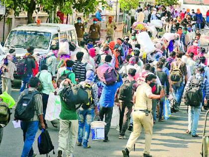 1,200 people from UP leave for Lucknow | यूपीतील १२०० व्यक्ती लखनौकडे रवाना 1,200 people from UP leave for Lucknow | यूपीतील १२०० व्यक्ती लखनौकडे रवाना