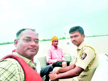 Five people jumped in Waingang; Two rescued, one dead and two missing | वैनगंगेत पाच जणांनी घेतली उडी; दोघे बचावले, एकाचा मृत्यू तर दोन बेपत्ता