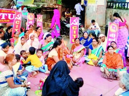 Swachhgat Women's Dharna Movement | बचतगट महिलांचे धरणे आंदोलन Swachhgat Women's Dharna Movement | बचतगट महिलांचे धरणे आंदोलन