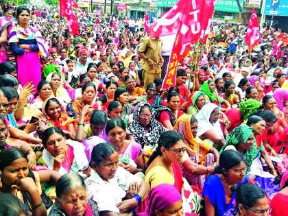 Workers on the road against the state government | राज्य सरकारच्या विरोधात कामगार रस्त्यावर