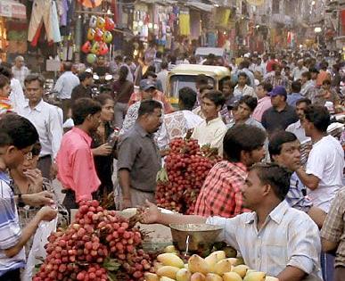 Stay home for two days, banish Corona | दोन दिवस घरीच राहा, कोरोनाला हद्दपार करा