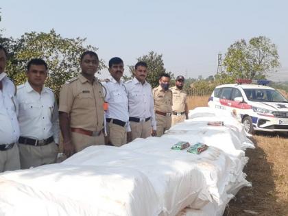 Gutka worth Rs 30 lakh seized from Highway Police Station | महामार्ग पोलीस केंद्राकडून ३० लाखांचा गुटखा जप्त