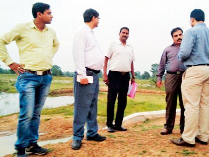 Inspection of the construction of feeder canal | फिडर कॅनलच्या बांधकामाची पाहणी