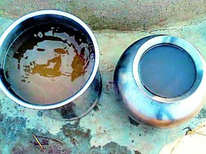 Dongaragaravadana pits are inefficient water | डोंगरगाववासीय पीत आहेत गढूळ पाणी